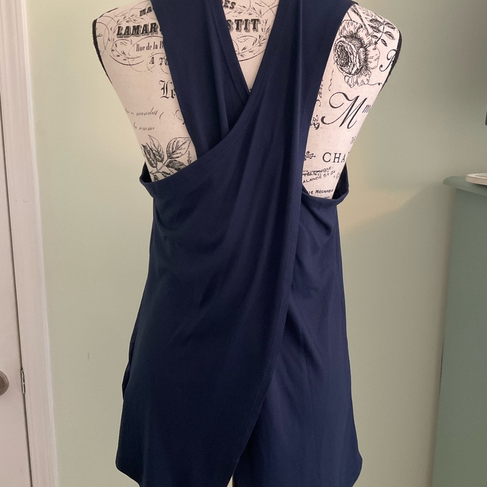 Magic fit cross back tank - Picture 3 of 8
